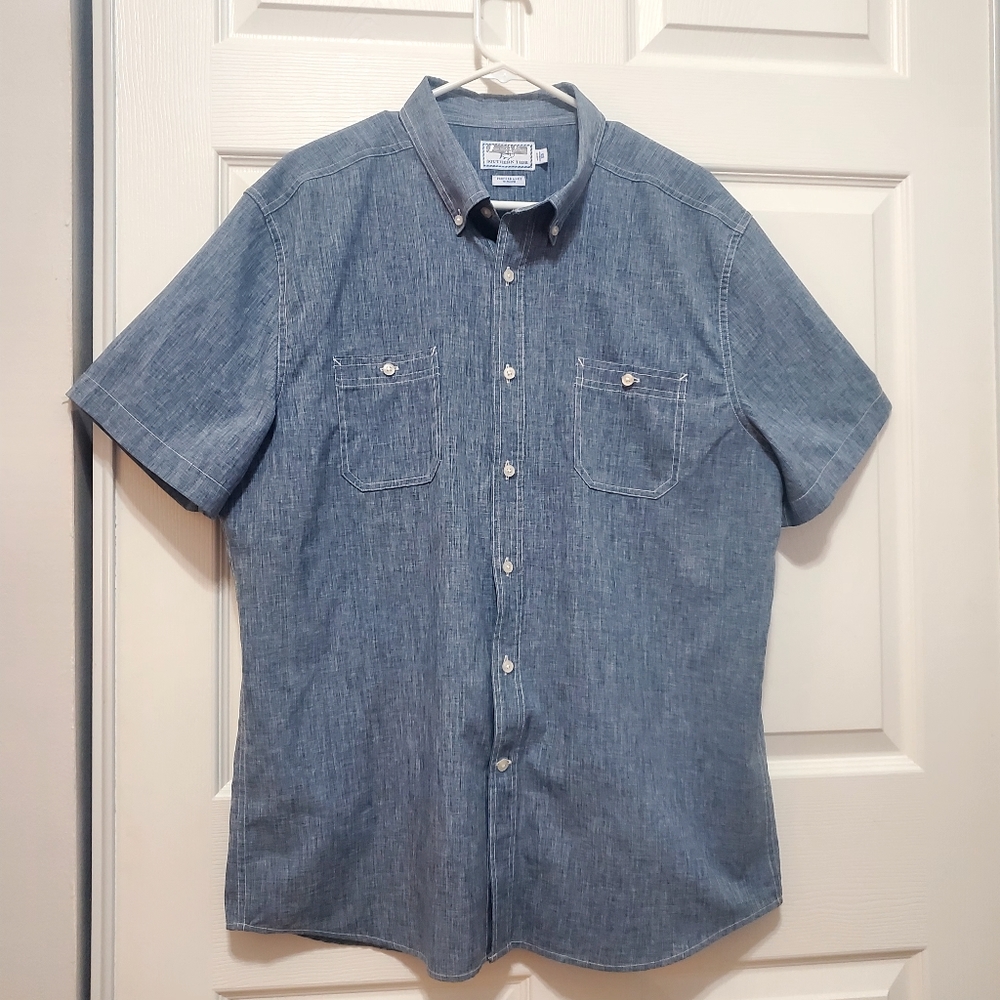 Short Sleeve Dark Chambray Bottom Down Shirt